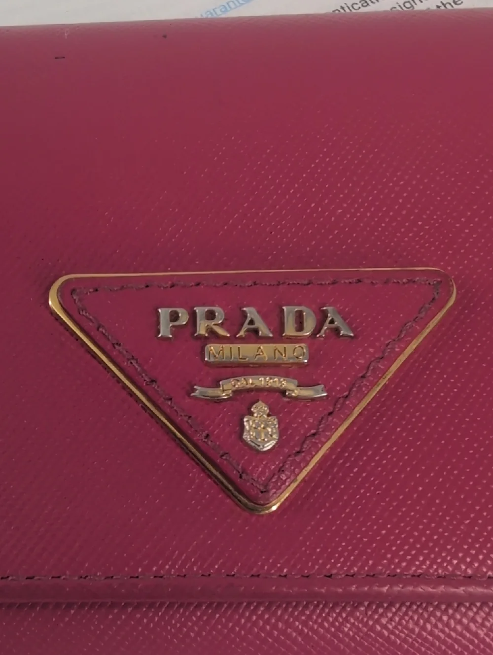 Prada Saffiano Wallet In Great Condition !
